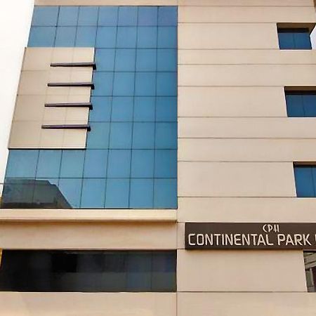 Hôtel Continental Park à Vijayawāda Extérieur photo